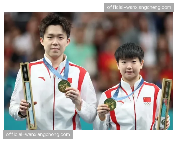 微博之夜陈芋汐汪顺苏炳添同获年度关注运动员奖项 微博之夜陈芋汐汪顺苏炳添同获年度关注运动员奖项