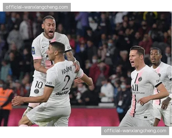 巴黎圣日耳曼对阵梅斯，姆巴佩上半场完成梅开二度