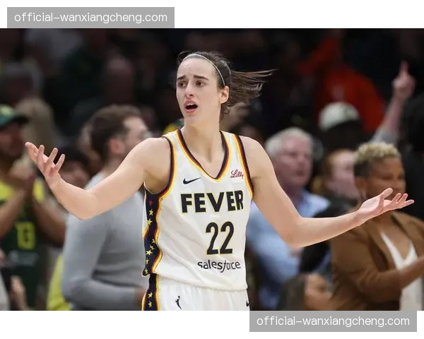 报道：多位WNBA球星现身NCAA女子“疯狂三月”现场考察新秀