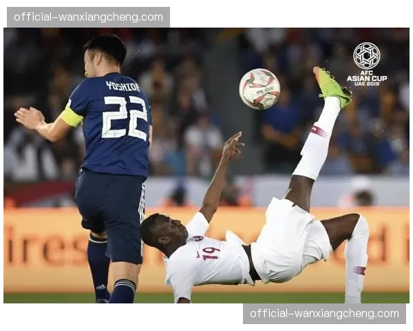 专访前金哨：谈VAR时代下，裁判对禁区前沿定位球犯规的判罚尺度变化